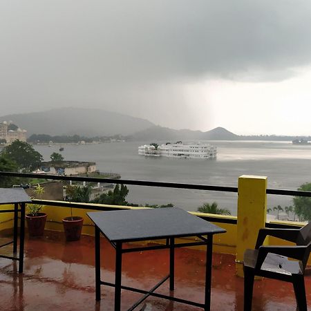 Hotel Lake Star Udaipur Exterior foto