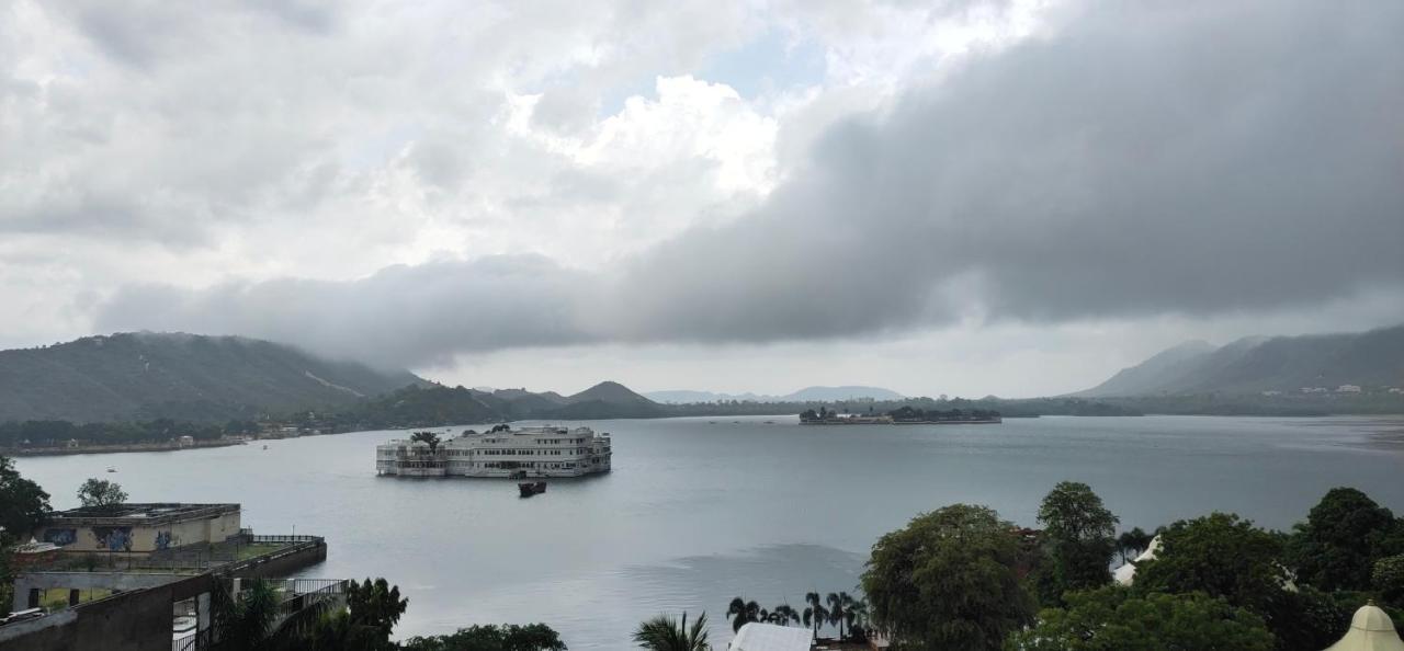 Hotel Lake Star Udaipur Exterior foto