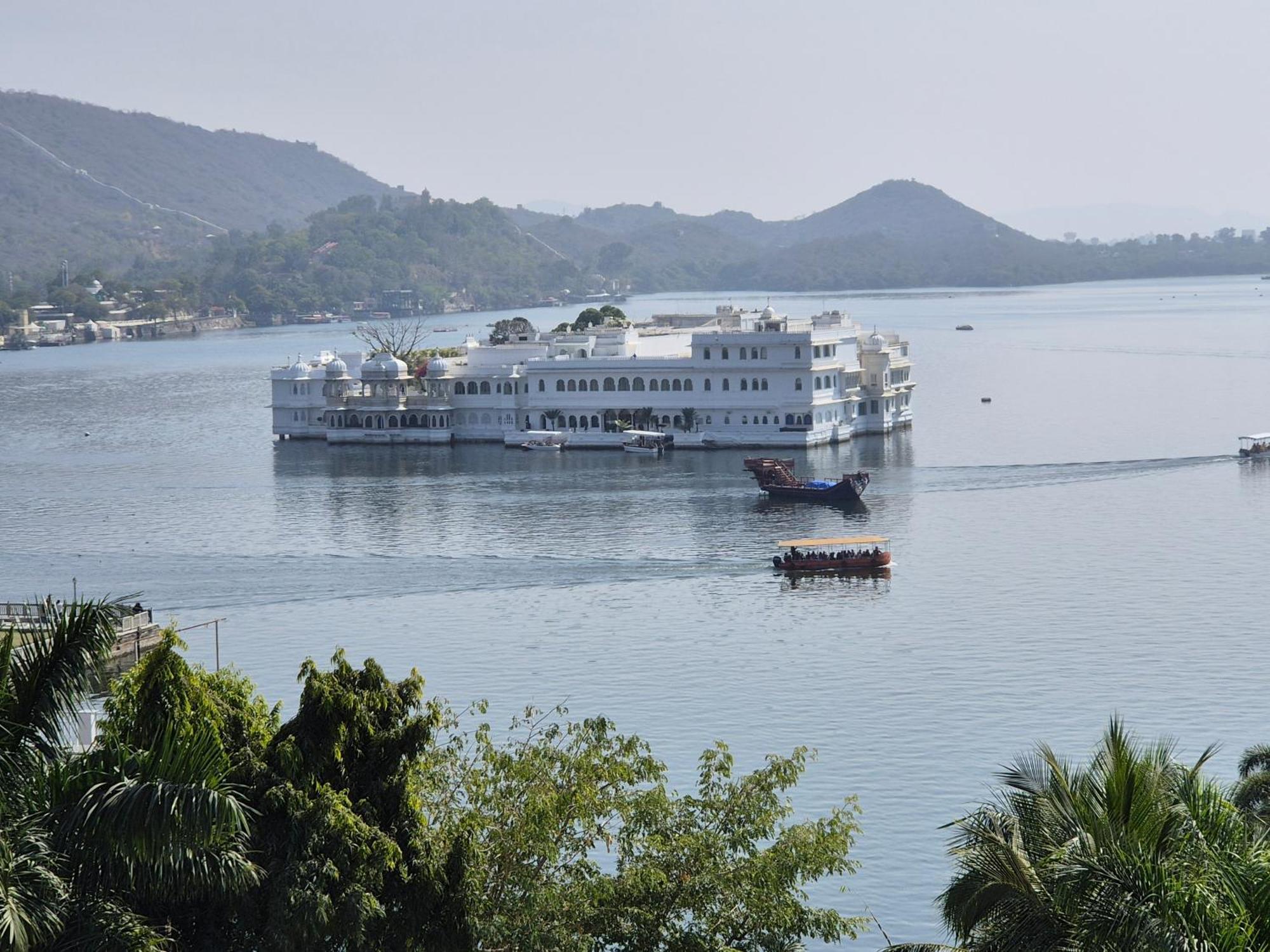 Hotel Lake Star Udaipur Exterior foto